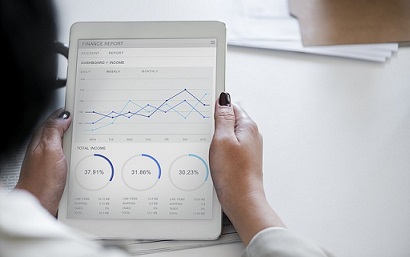 Marketing supply & customer relationship strategy: innovare lo stakeholders management. Marketing supply & customer relationship strategy: innovare lo stakeholders management.